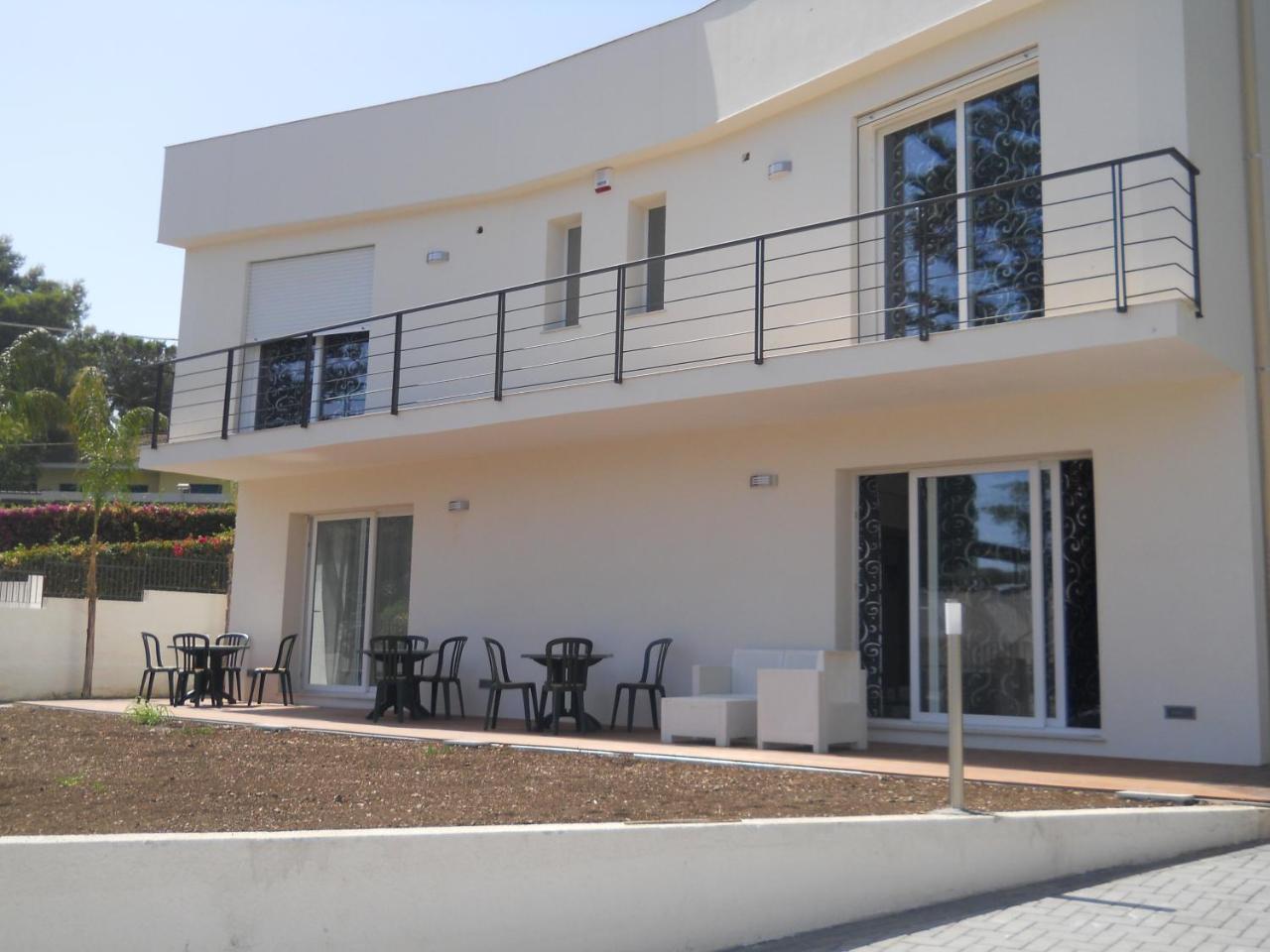 فونتاني بيانكي White Beach Beb المظهر الخارجي الصورة